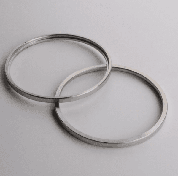 API Thin Line Oval R90 Ring Type Joint Gasket - Image 4