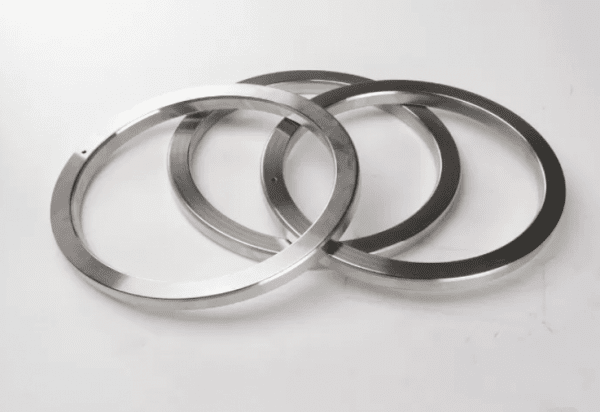 Oilfield R30 SS304 Lens Ring Gasket - Image 2